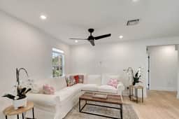 Palm Beach - Newly Designed come relax, shop, enjoy!