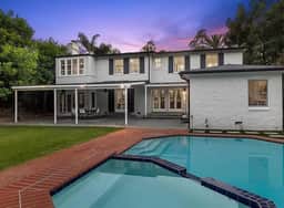 Large & Light-filled Pool Home