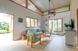 2 Pools, Walk to Beach 4 BR-4BR Spacious & Modern: Las Palmas