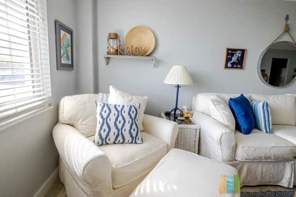 Direct Beach Access - Poolside Coastal Condo: Sea Gem