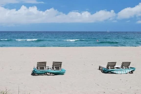 Oceanfront Condo on the Shores of the Palm Beaches